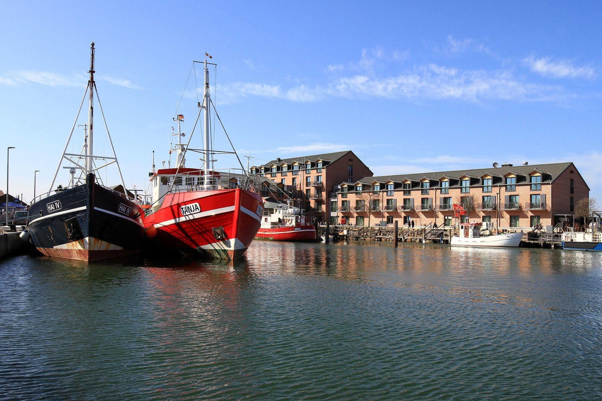 Hafenhotel Meereszeiten Heiligenhafen Exterior photo